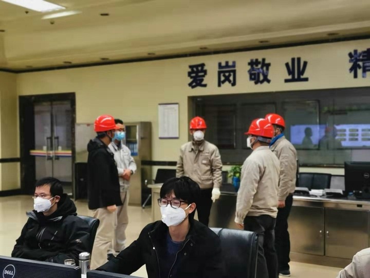 万众一心共克时艰，众志成城战胜疫情