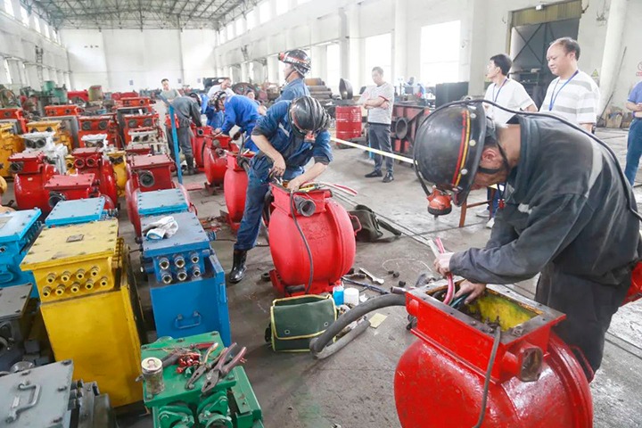 威信煤炭开展电缆接线、、、钢管焊接手艺交锋活动