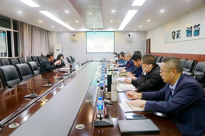 【专项行动】集团党委委员、、纪委书记覃崇辉到威信煤炭公司指导专题民主生涯会