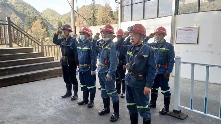 云煤（太阳集团城网站2018）集团第三清静检查组到四角地煤矿公司开展一季度清静大检查