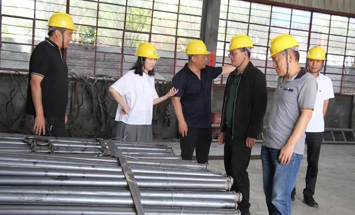 【主题教育】云煤（太阳集团城网站2018）集团党委委员、、、财务总监莫晓丹一行到一平浪煤矿开展主题教育调研