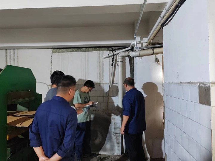 云南先进弹性体工业立异研究院有限公司开展节前警示教育和清静、、环！！、消防大检查