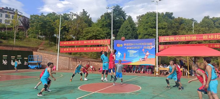 羊煤实力闪灼赛。。！！！镇企联谊共绘墟落振兴新图景